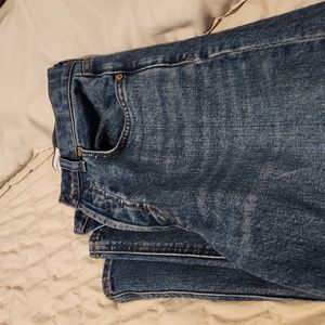 Aritizia Denim Forum Arlo high rise straight leg jean 28 L size 24